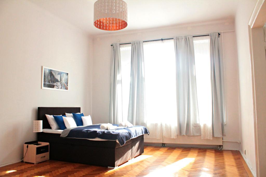 Old Town Apartments Краков Экстерьер фото